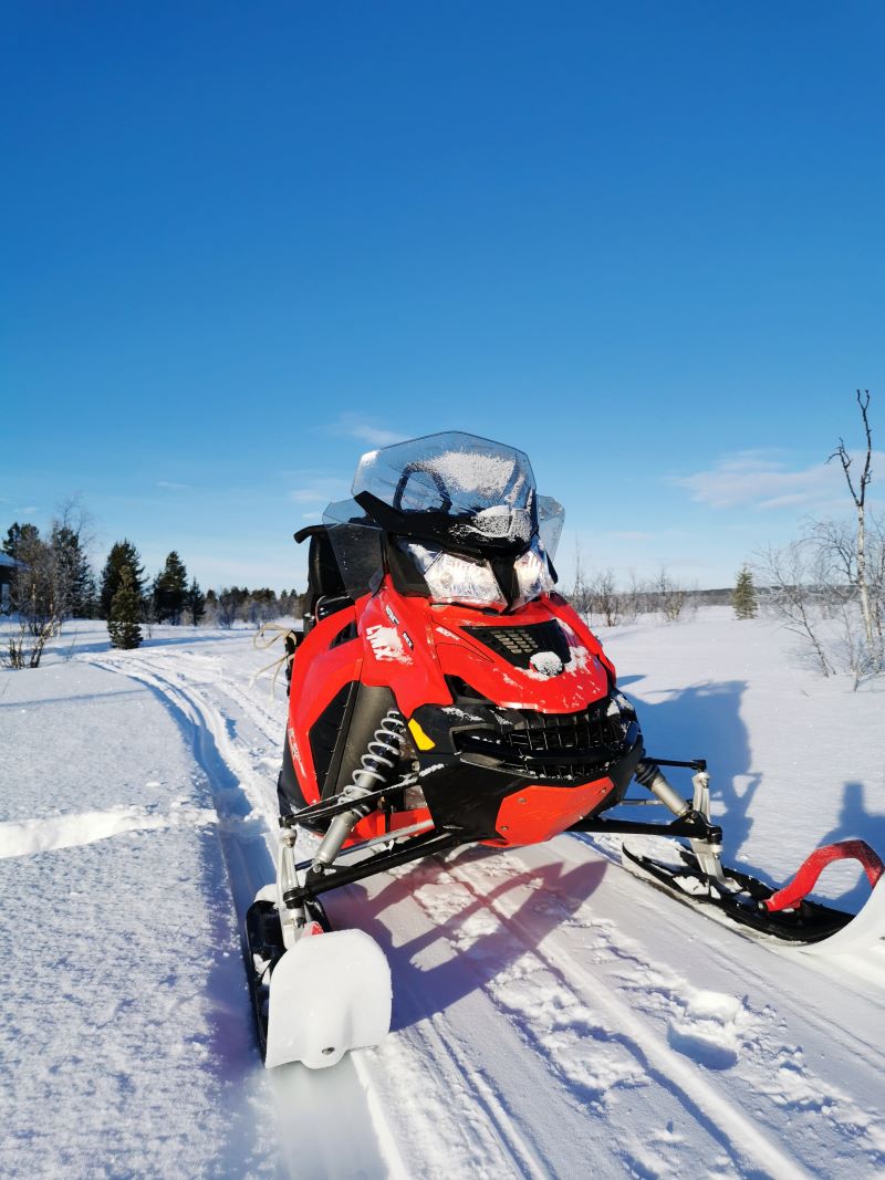 moottorikelkkavuokrausta enontekiöllä